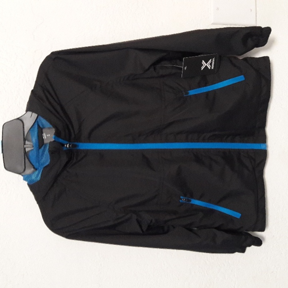 NWT "Xersion" Lightweight Hooded Windbreaker Boys Size Small 8